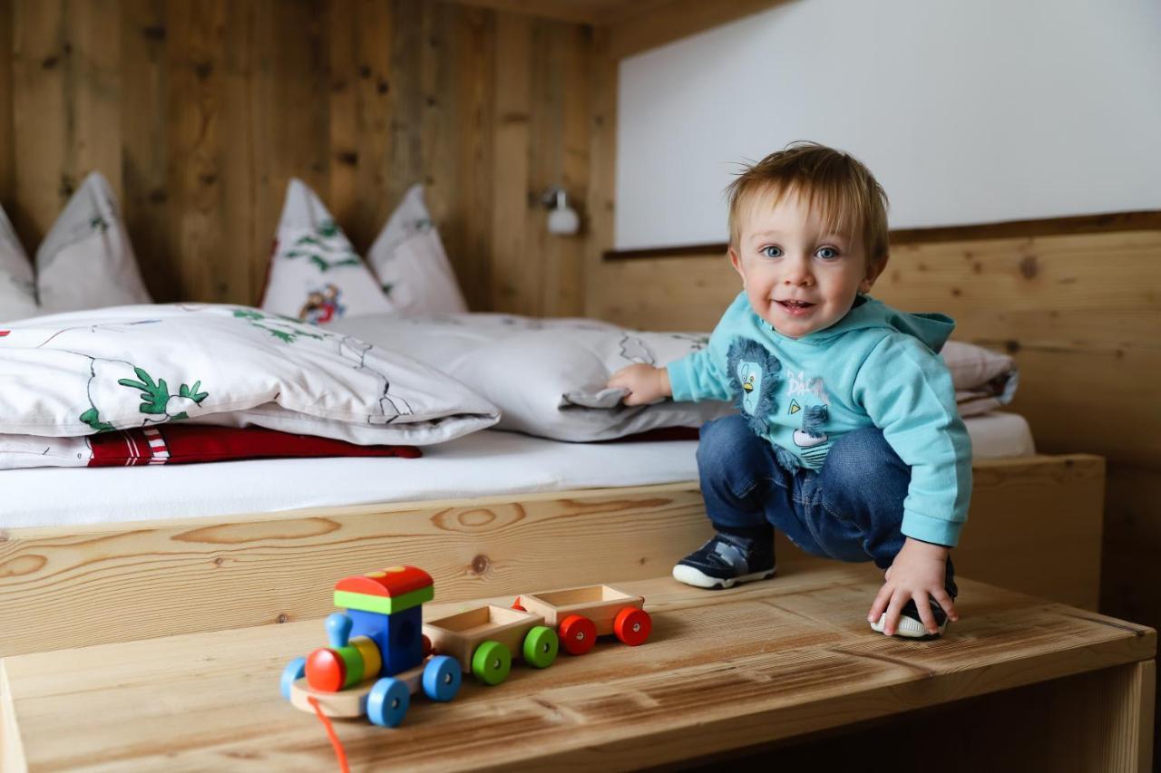 Apartments Vaiolet Santa Cristina Val Gardena Zewnętrze zdjęcie
