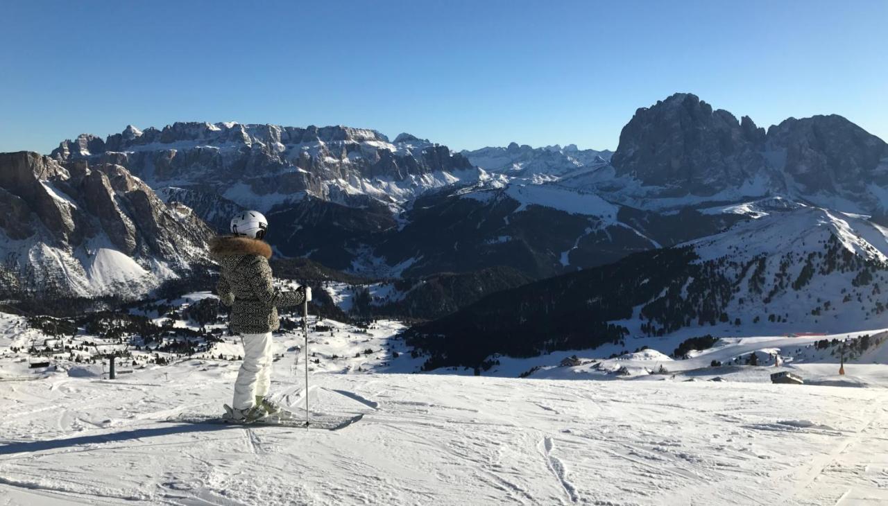 Apartments Vaiolet Santa Cristina Val Gardena Zewnętrze zdjęcie